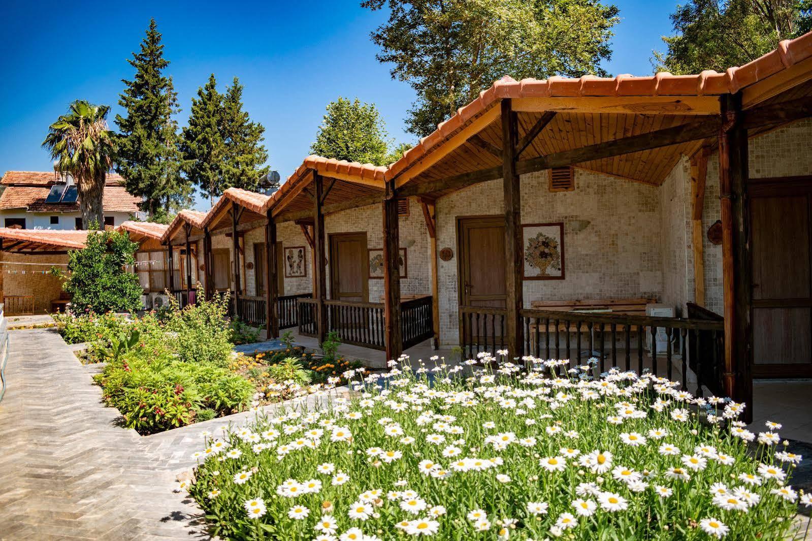 Likya Adrasan Otel Luaran gambar